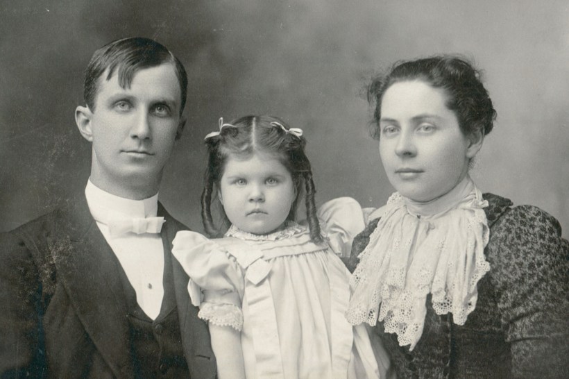 Howell & Graham Cabinet Cards_15